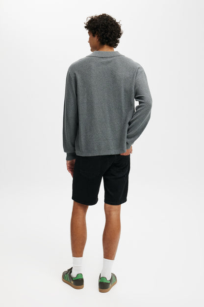 Straight Short