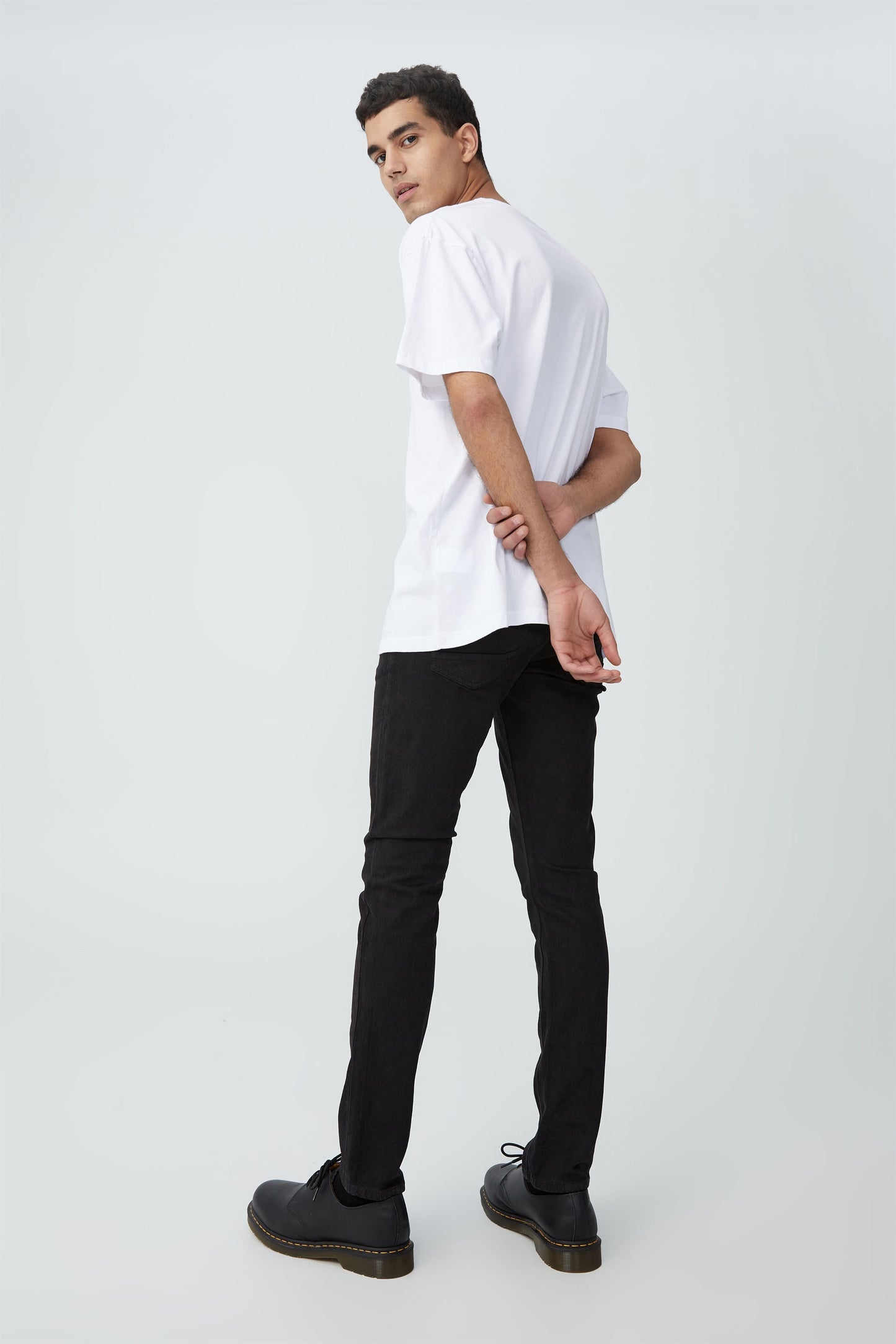 Slim Fit Jean