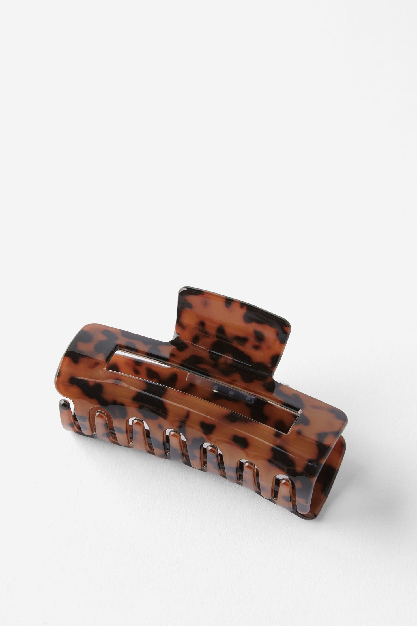 Amber Hair Claw