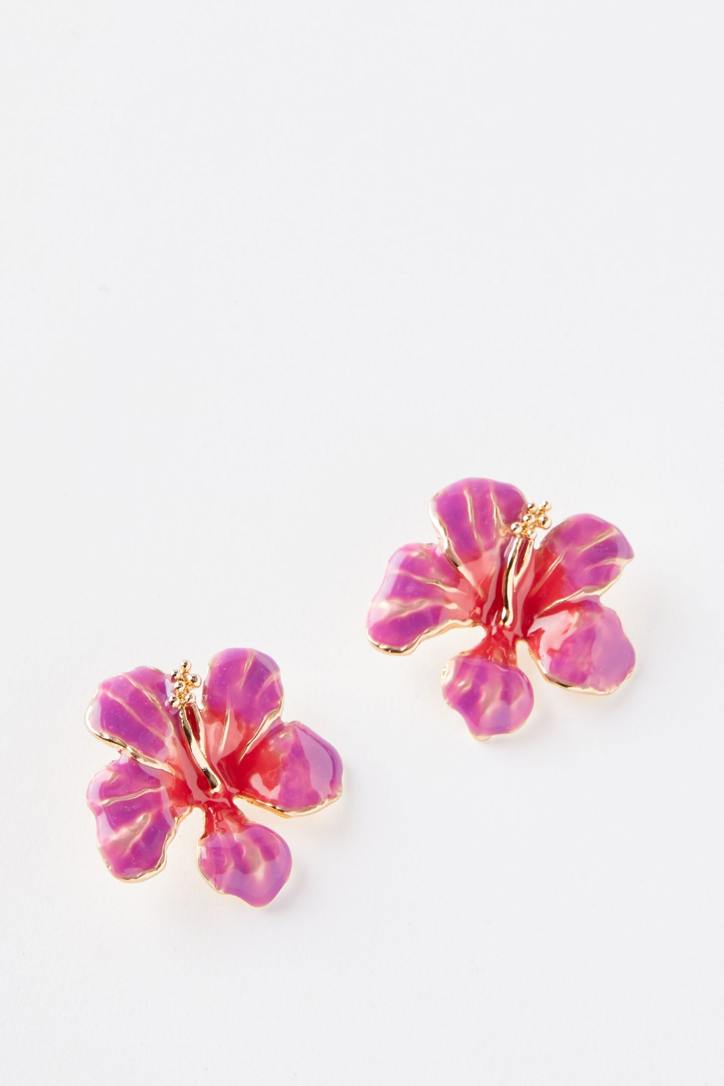 Mid Charm Earring