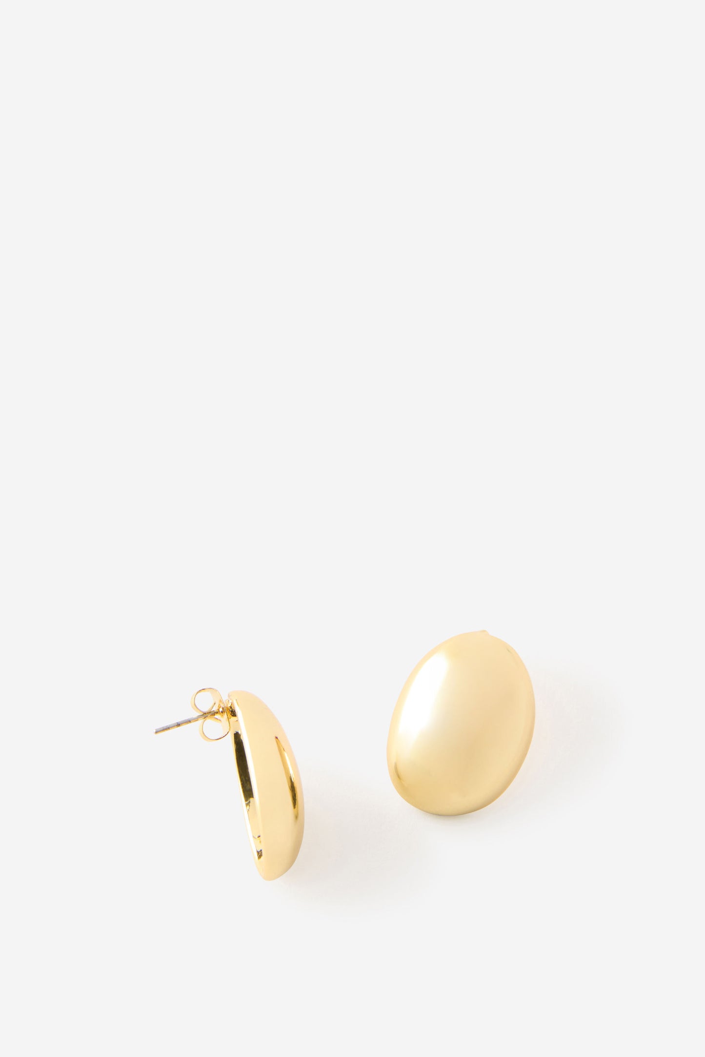 Mid Charm Earring
