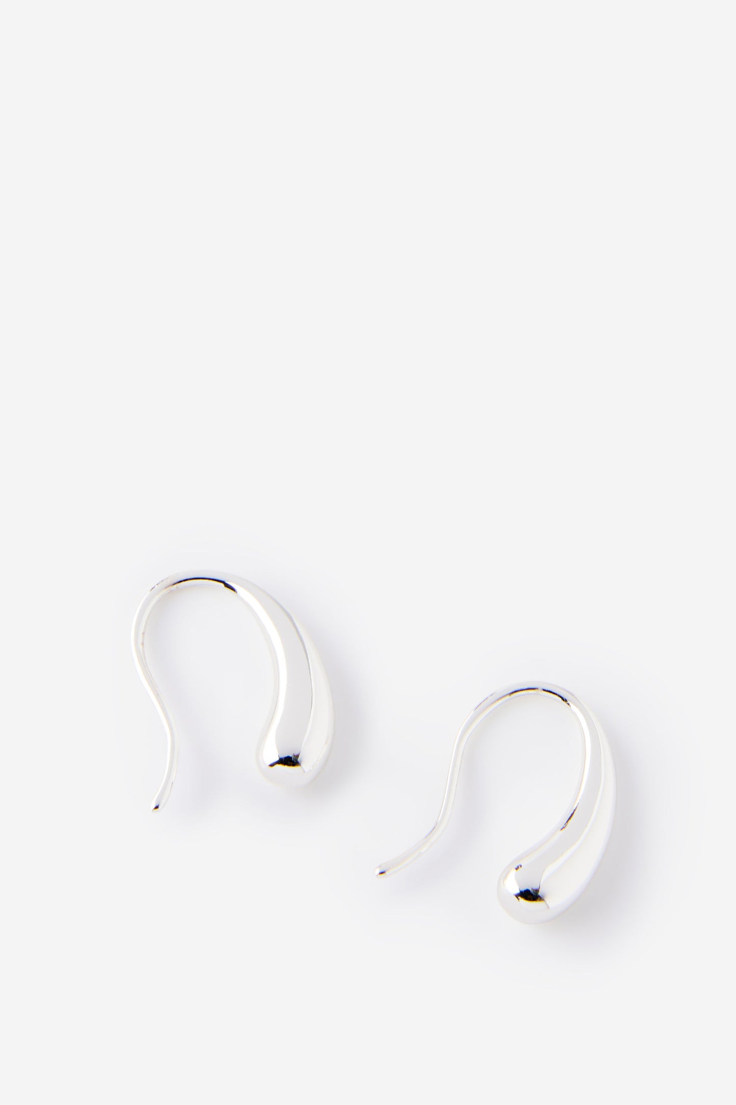 Mid Charm Earring