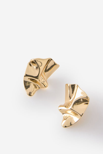 Mid Charm Earring