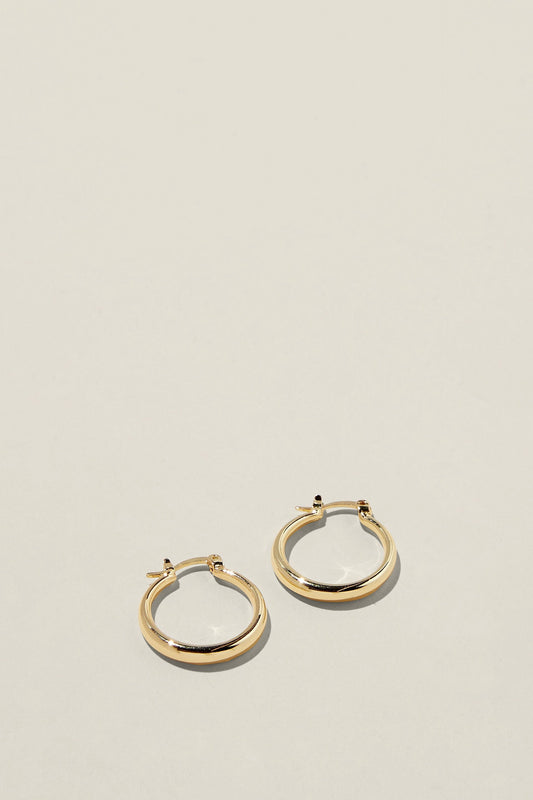 Mid Hoop Earring