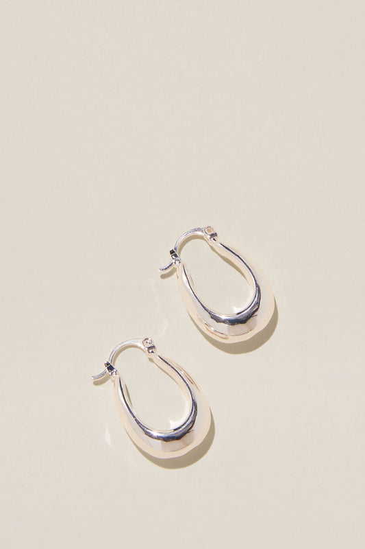 Mid Hoop Earring