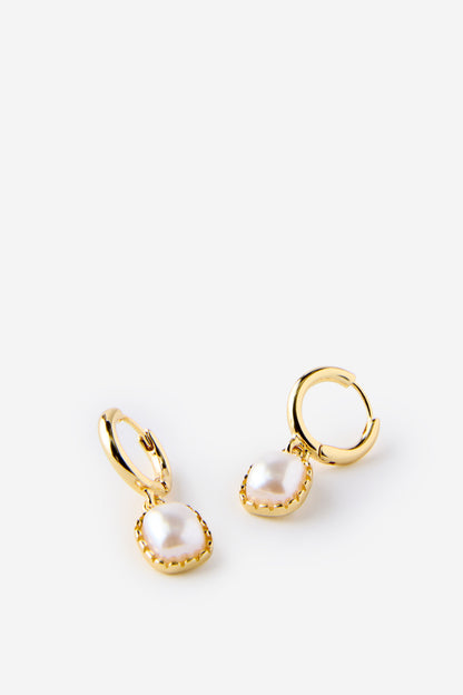 Huggie Hoop Earring