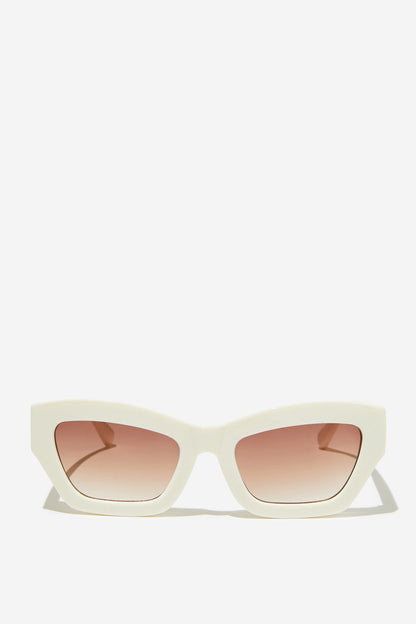 Ciara Cat Eye Sunglasses