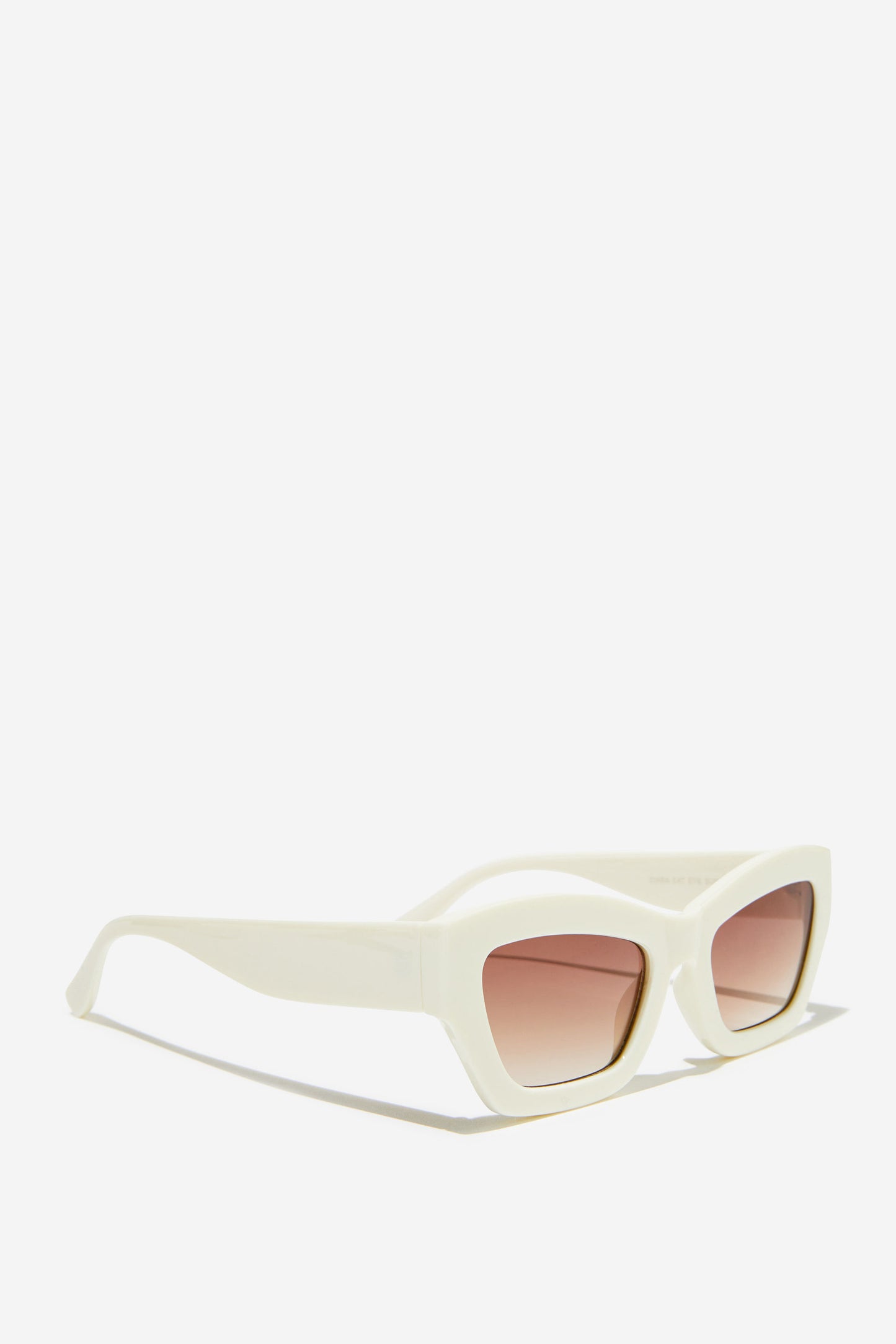 Ciara Cat Eye Sunglasses