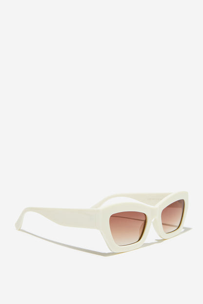 Ciara Cat Eye Sunglasses