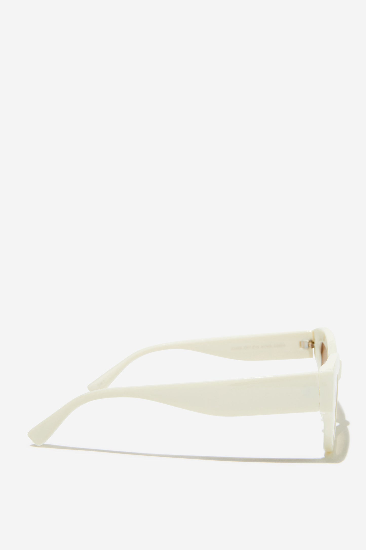 Ciara Cat Eye Sunglasses