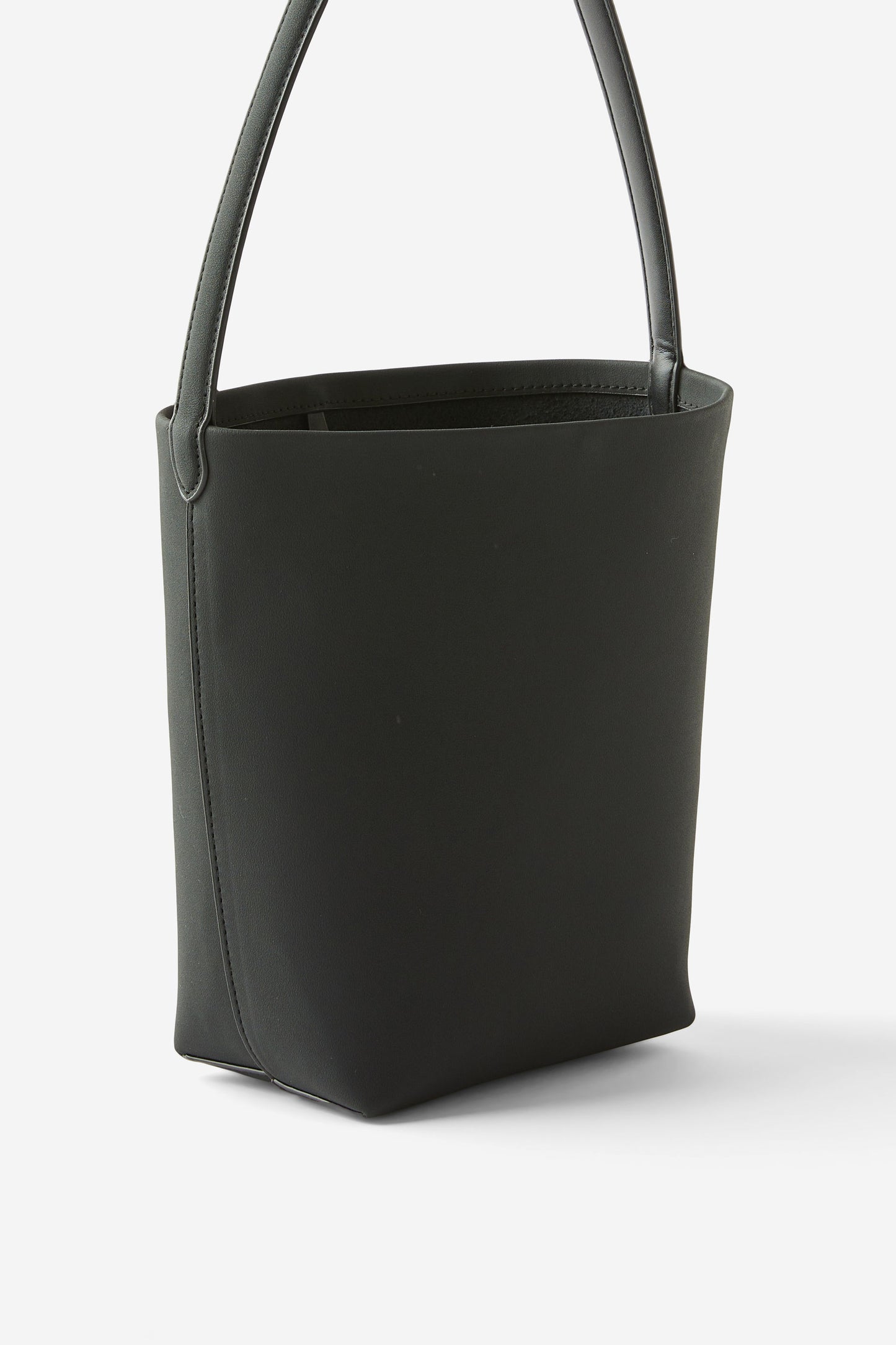Kennedy Bucket Bag