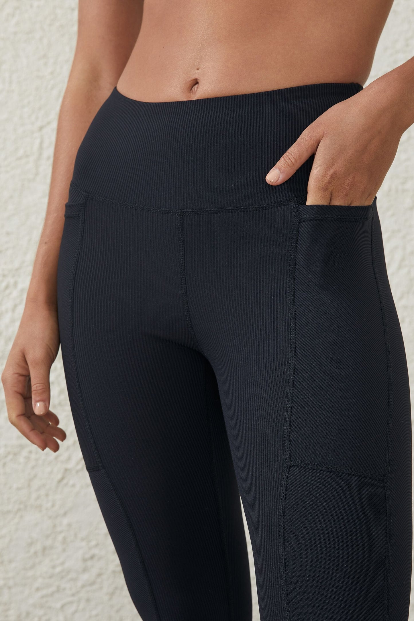 Rib Pocket 7/8 Tight