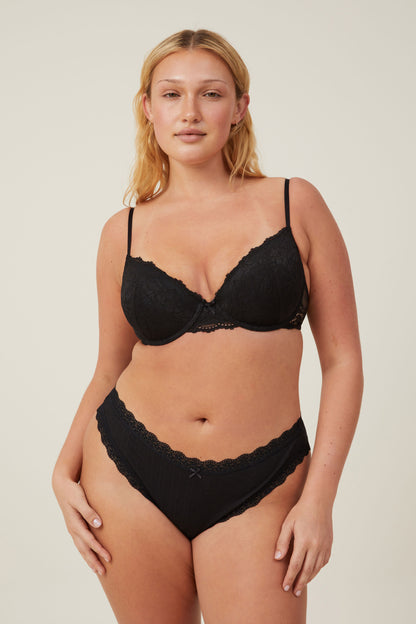 Everyday Lace Lightly Lined Bra