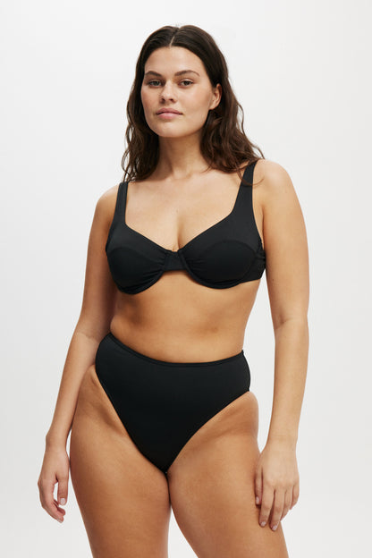Highwaisted Cheeky Bikini Bottom
