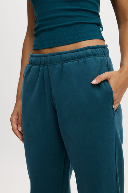 Plush Essential Gym Sweatpant