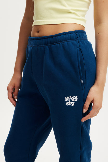Plush Essential Gym Sweatpant