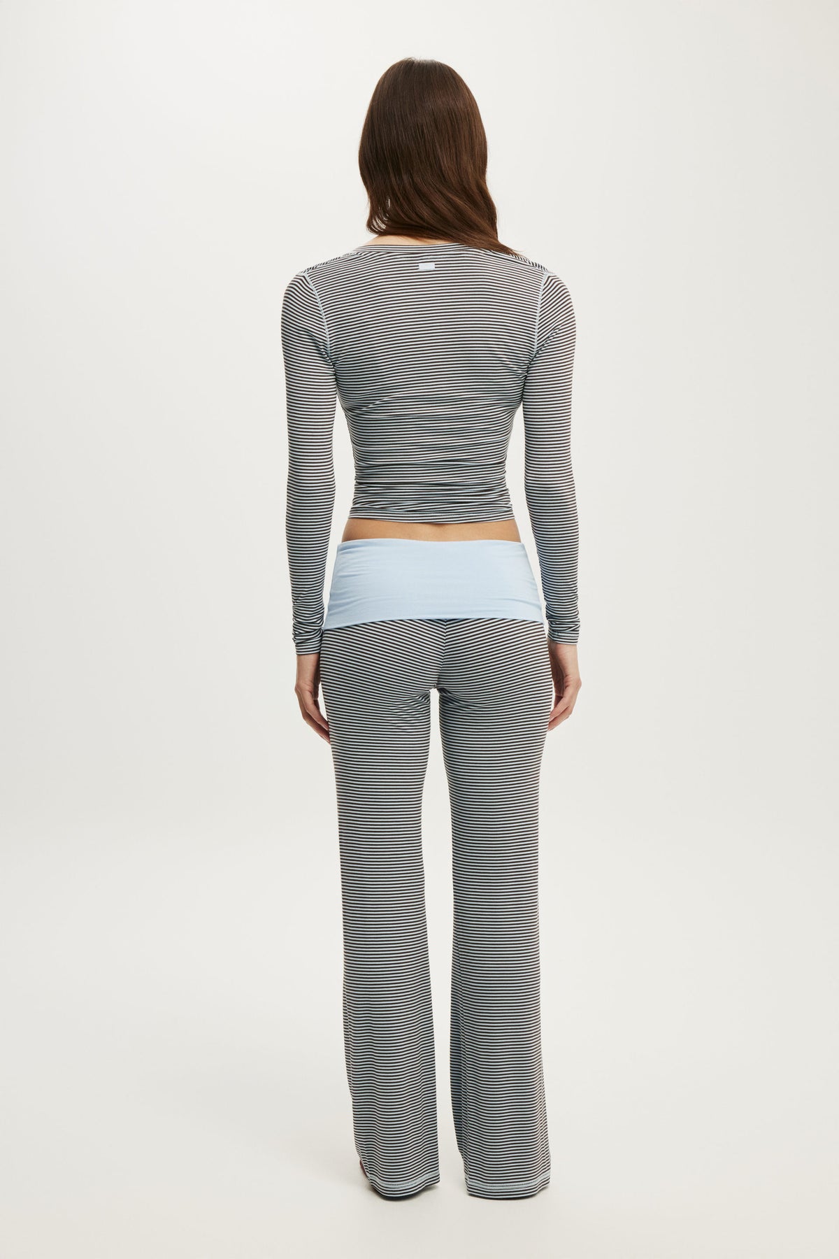 Airy Soft Roll Waist Pant