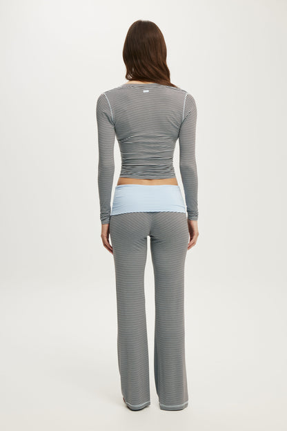 Airy Soft Roll Waist Pant