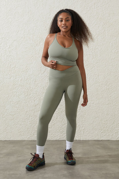 Ultra Luxe Crossover 7/8 Tight