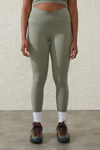 Ultra Luxe Crossover 7/8 Tight