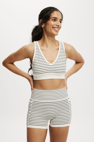 Seamless Plunge Strappy Back Crop