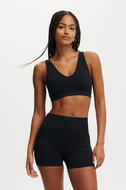 Seamless Pocket Shortie Short