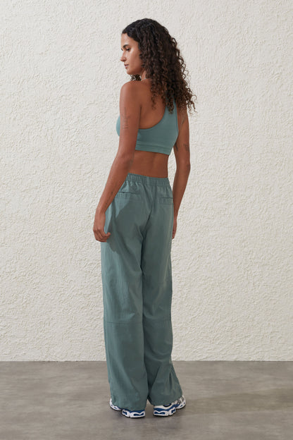Essential Move Pant