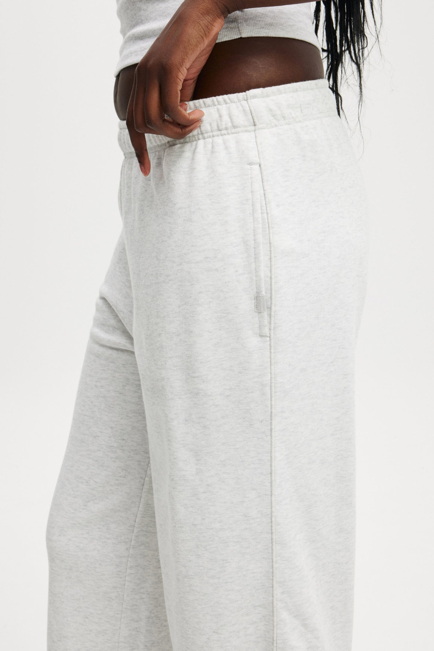 Lightweight Fleece Straight Leg Sweatpant