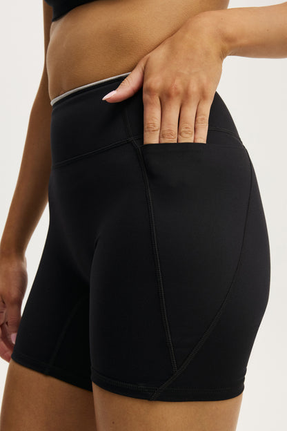 Ultra Soft Side Pocket Bike Short