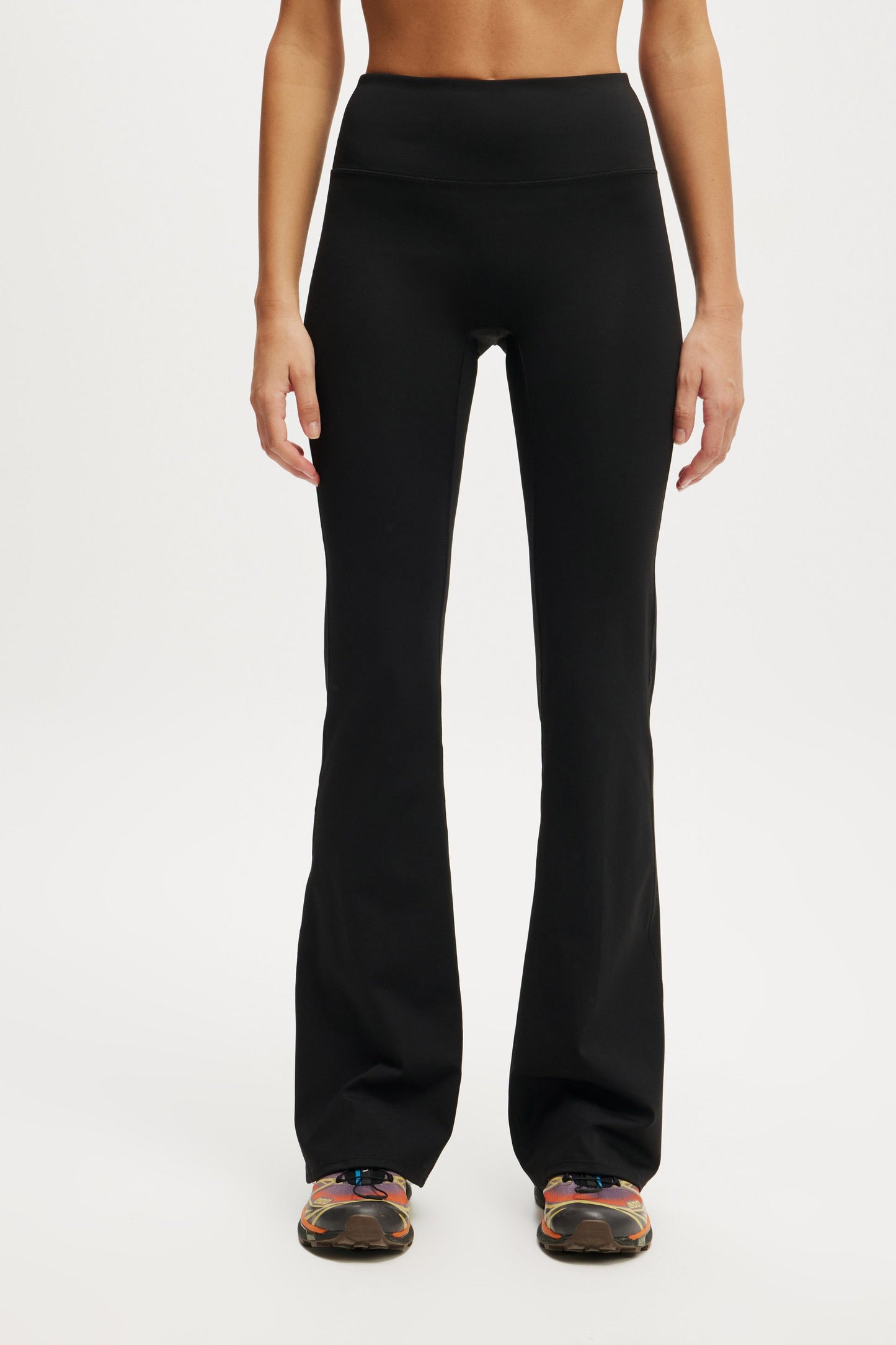 365 Highwaisted Flare