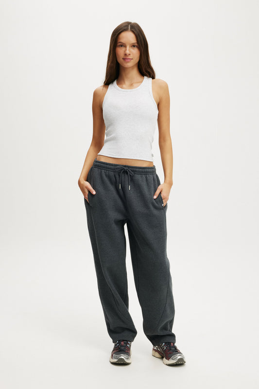 Plush Essential Barrel Sweatpant