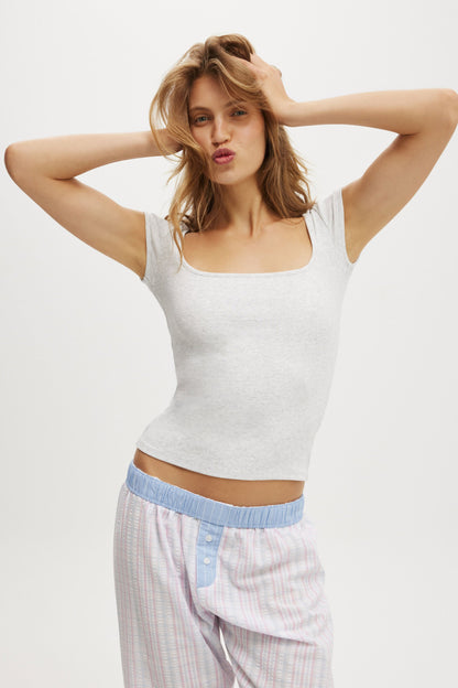 90S Scoop Neck Tee