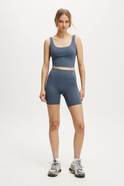Ultra Soft Scoop Tank