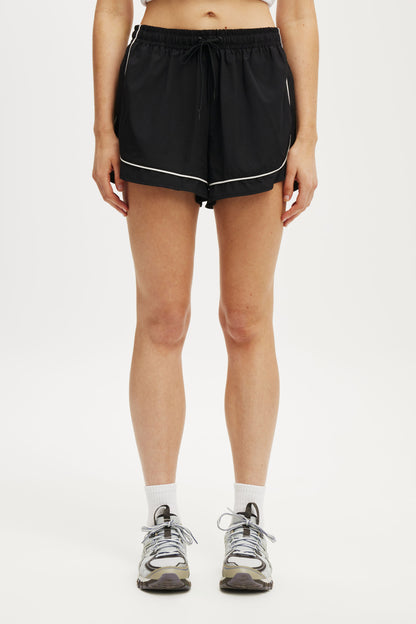 Woven Curved Hem Short