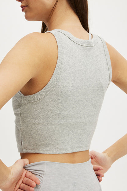 Active Rib Curved Hem Tank