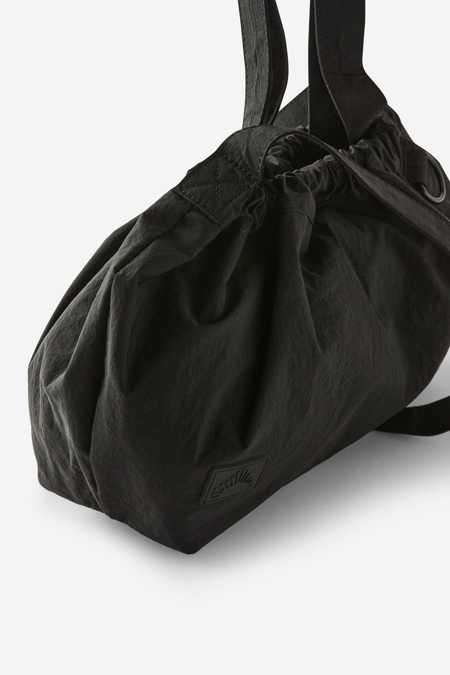 Active Scrunch Crossbody Bag