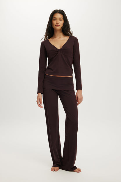 Dreamy Soft Twist Detail Top