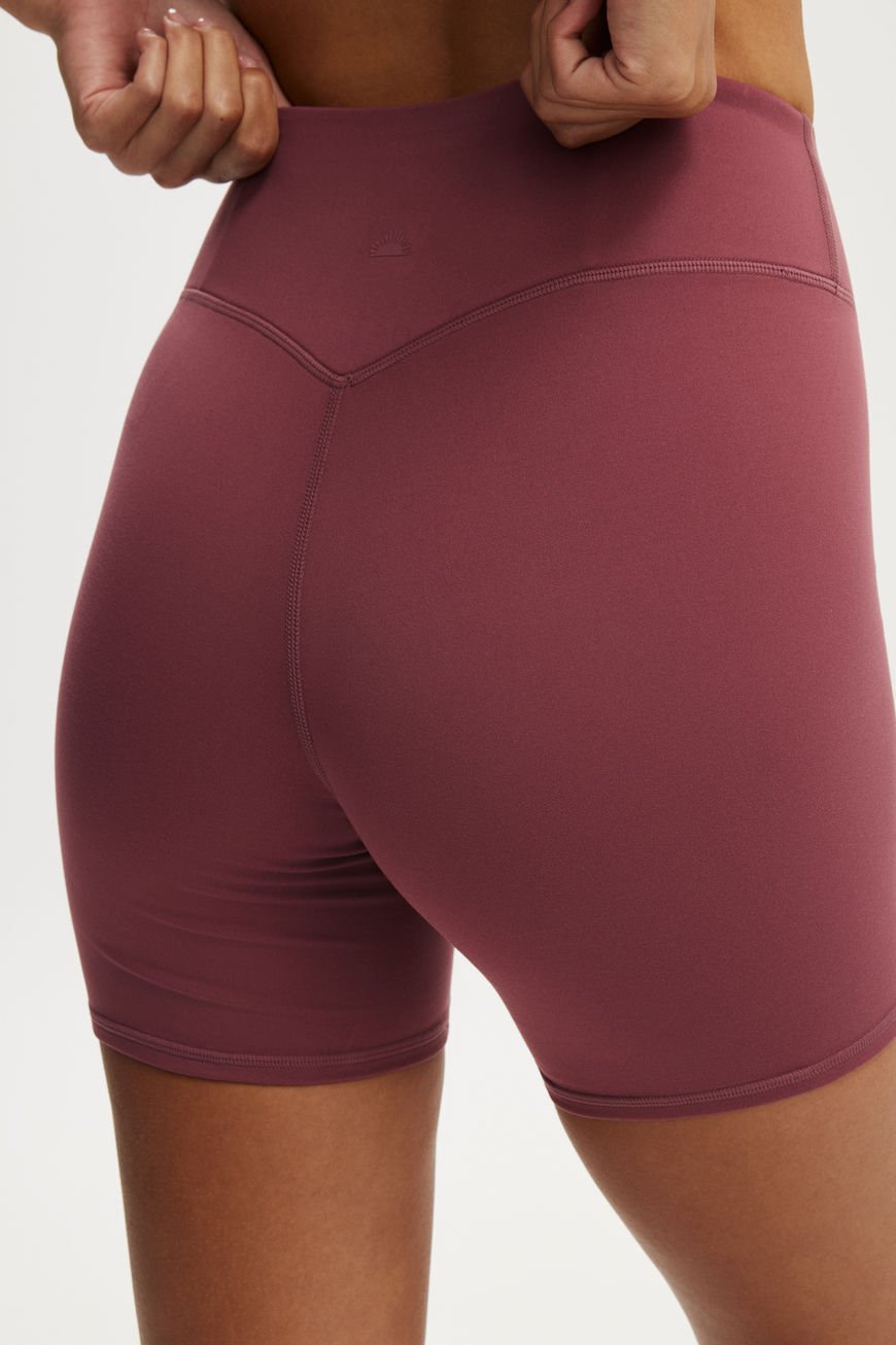 Ultra Soft Contour Bike Short