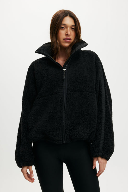 Trail Sherpa Jacket