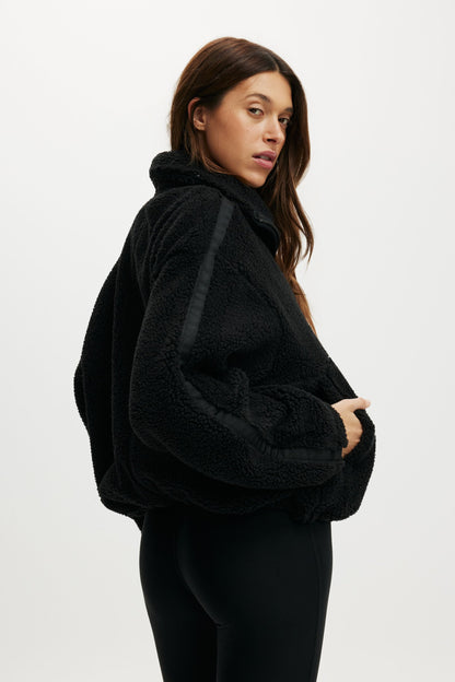 Trail Sherpa Jacket