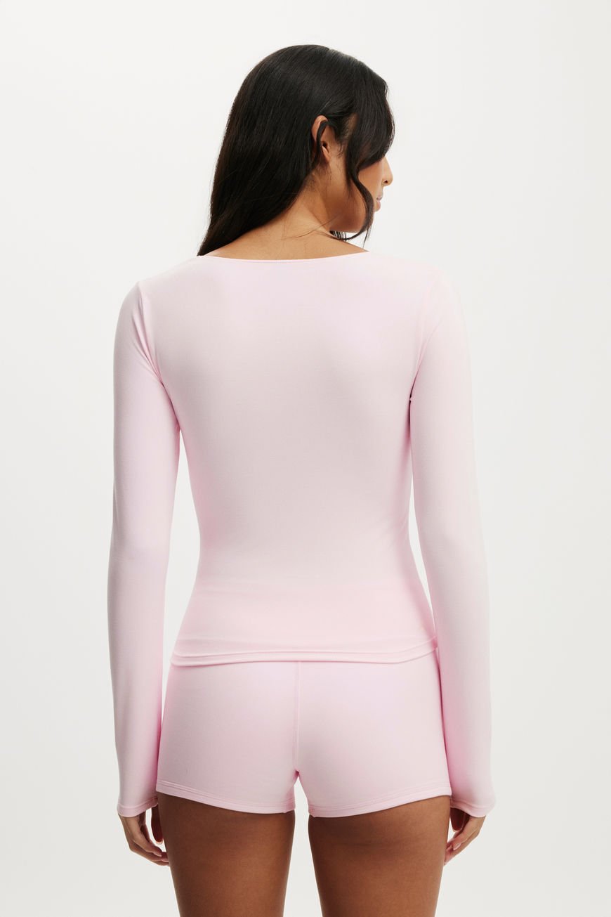 Ultra Soft Scoop Neck Long Sleeve