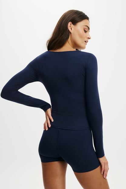 Ultra Soft Scoop Neck Long Sleeve