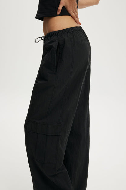 Active Woven Utility Pant