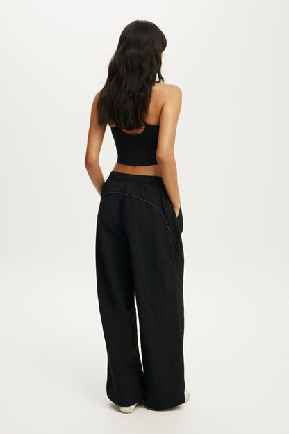 Off Side Woven Sweatpant
