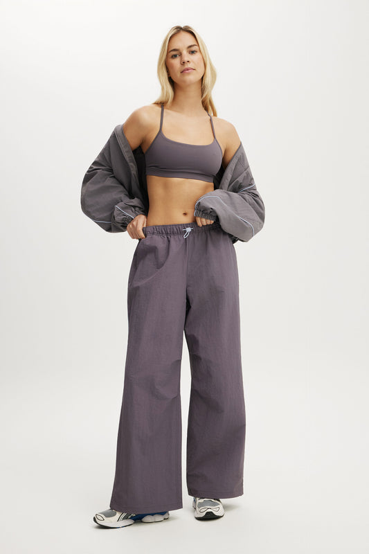 Off Side Woven Sweatpant