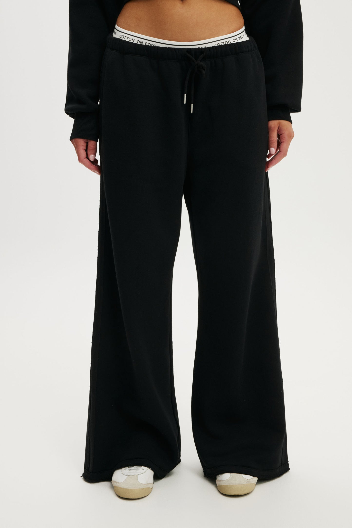 Active Raw Edge Wide Leg Sweatpant