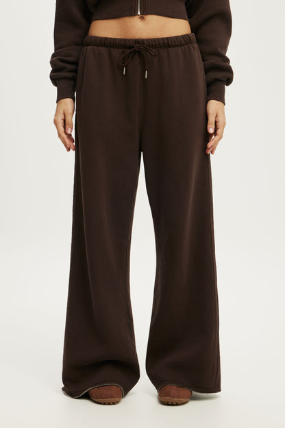 Active Raw Edge Wide Leg Sweatpant