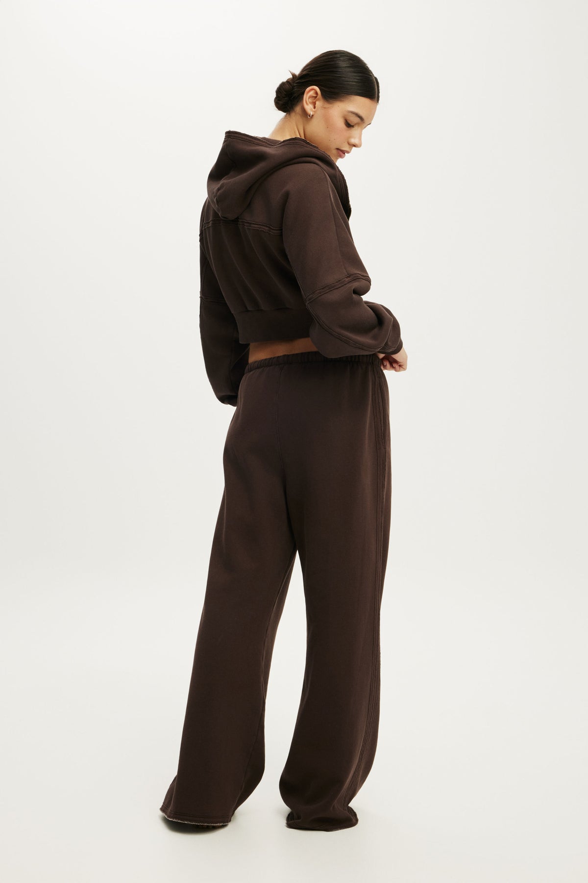 Active Raw Edge Wide Leg Sweatpant