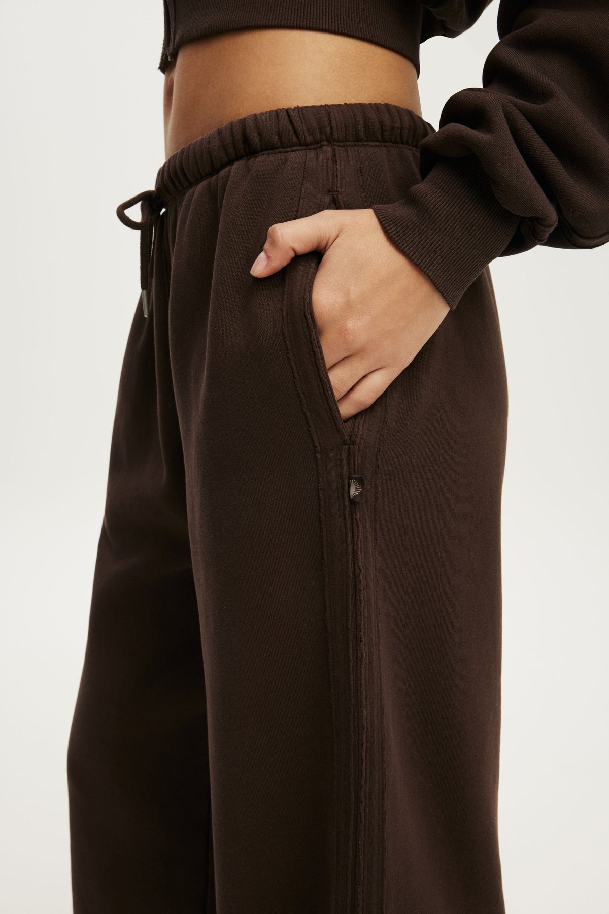 Active Raw Edge Wide Leg Sweatpant