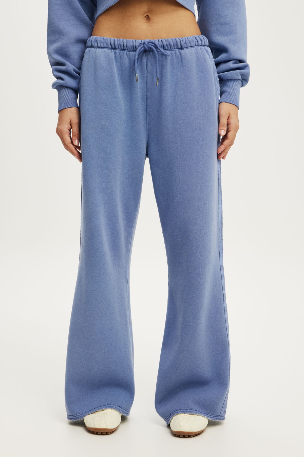 Active Raw Edge Wide Leg Sweatpant